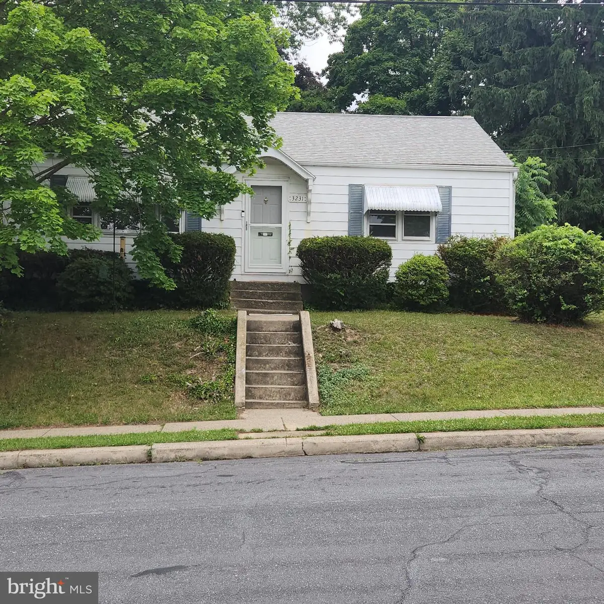 3231 Earl St, Reading, PA 19605 - #1