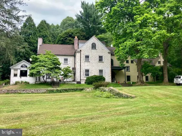 1 Windy Hill Ln, MOHNTON, PA 19540