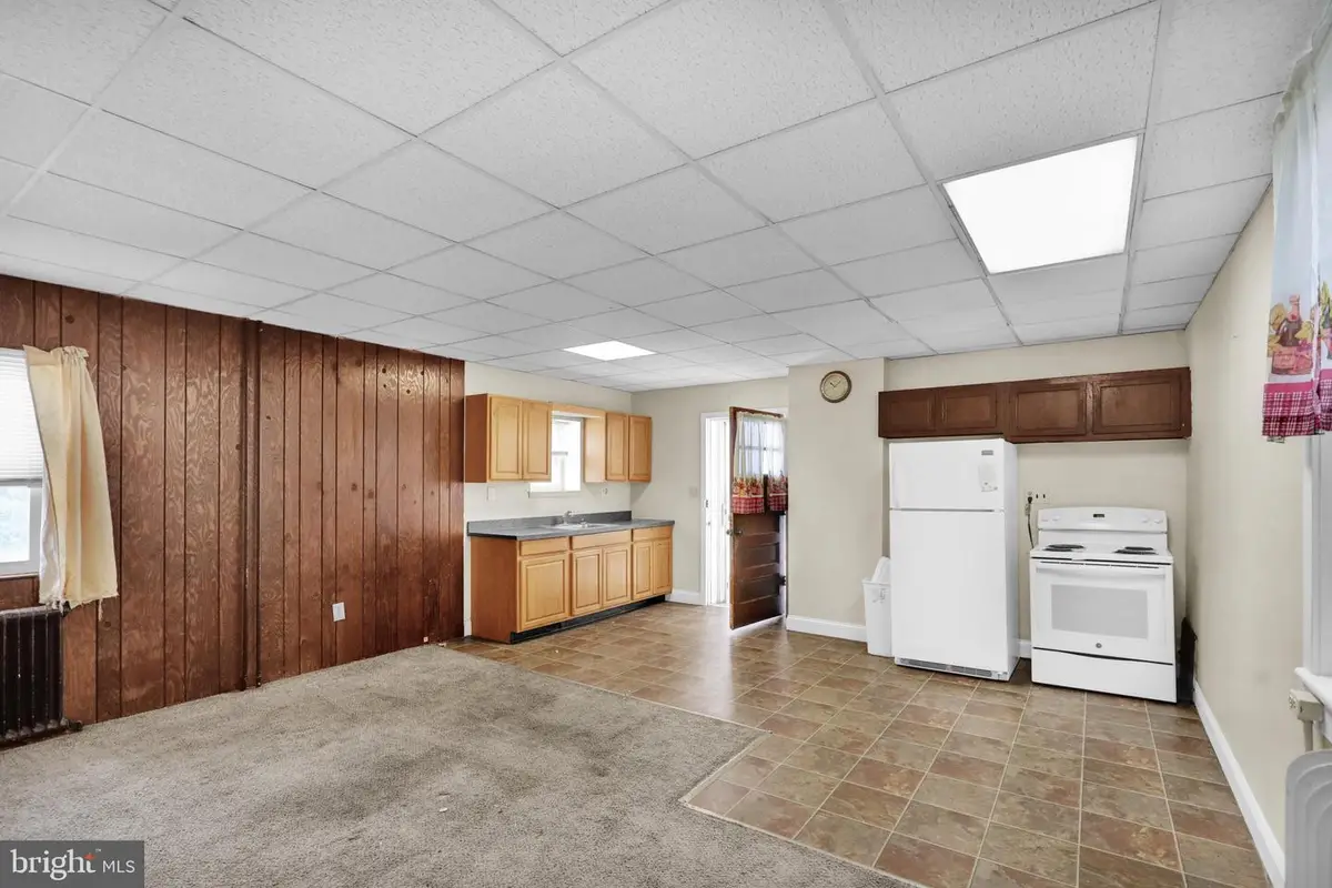206 Main St, Mohrsville, PA 19541 - #1