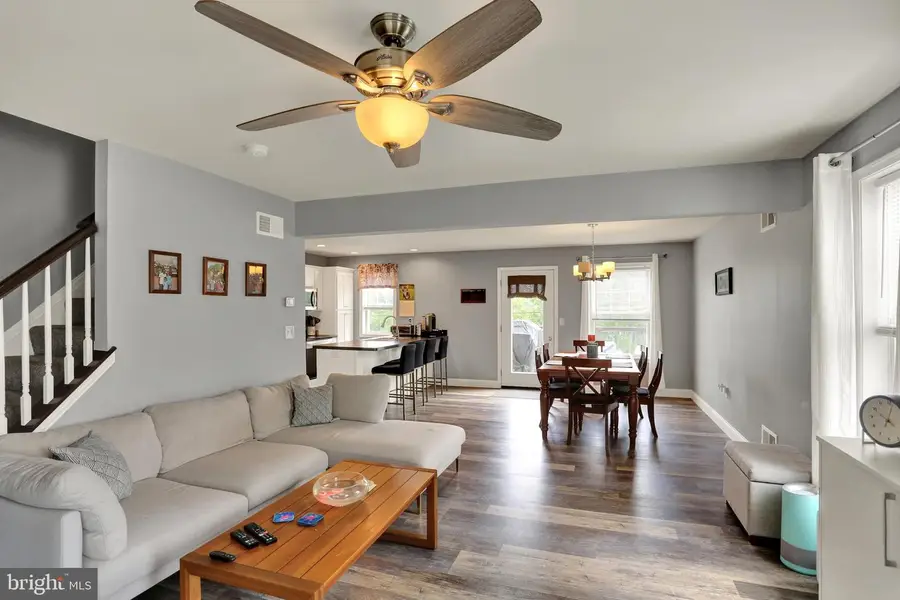 413 Smokering Dr, Robesonia, PA 19551 - #2