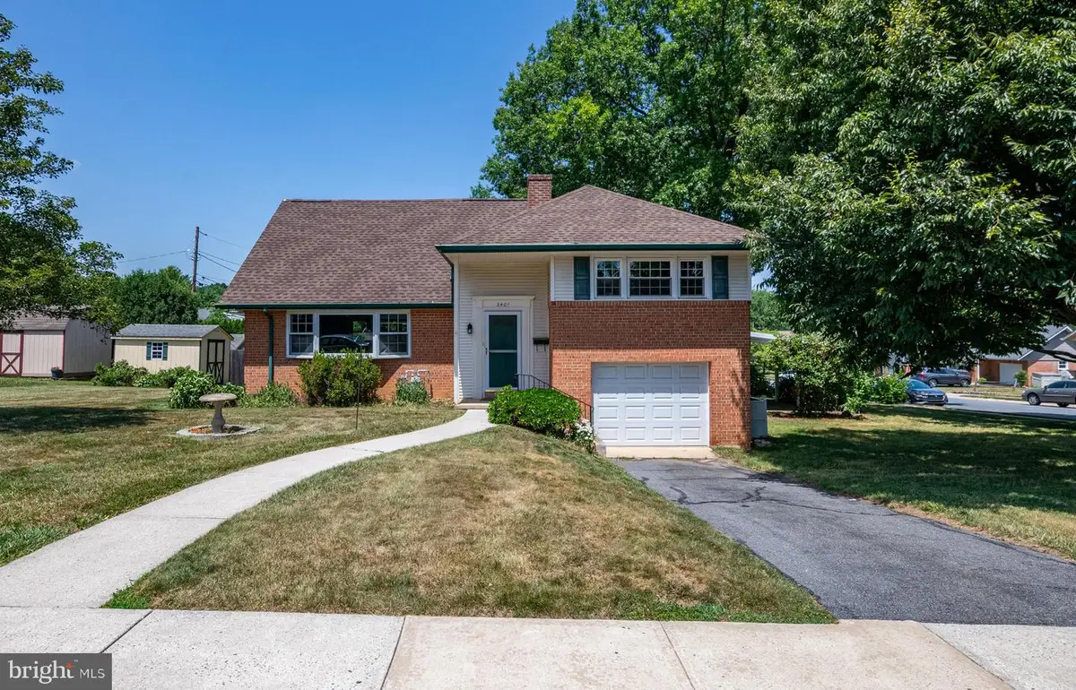2401 Bell Dr, Reading, PA 19609 - #1