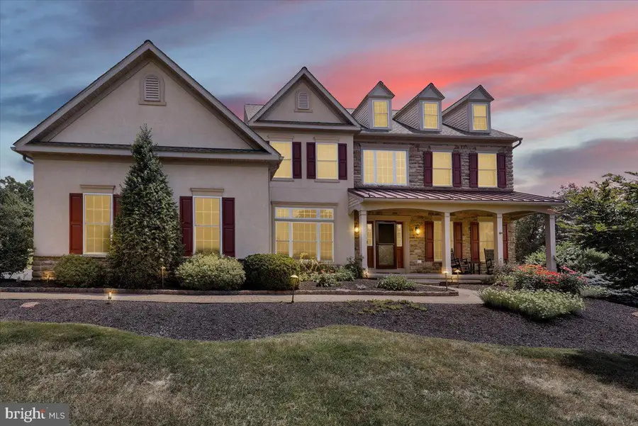 76 Caernarvon Dr, Elverson, PA 19520 - #2