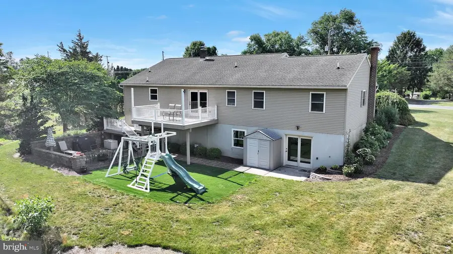 680 New Schaefferstown Rd, Bernville, PA 19506 - #3