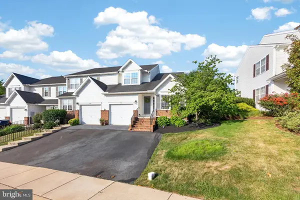 174 Waterford Ln, READING, PA 19606