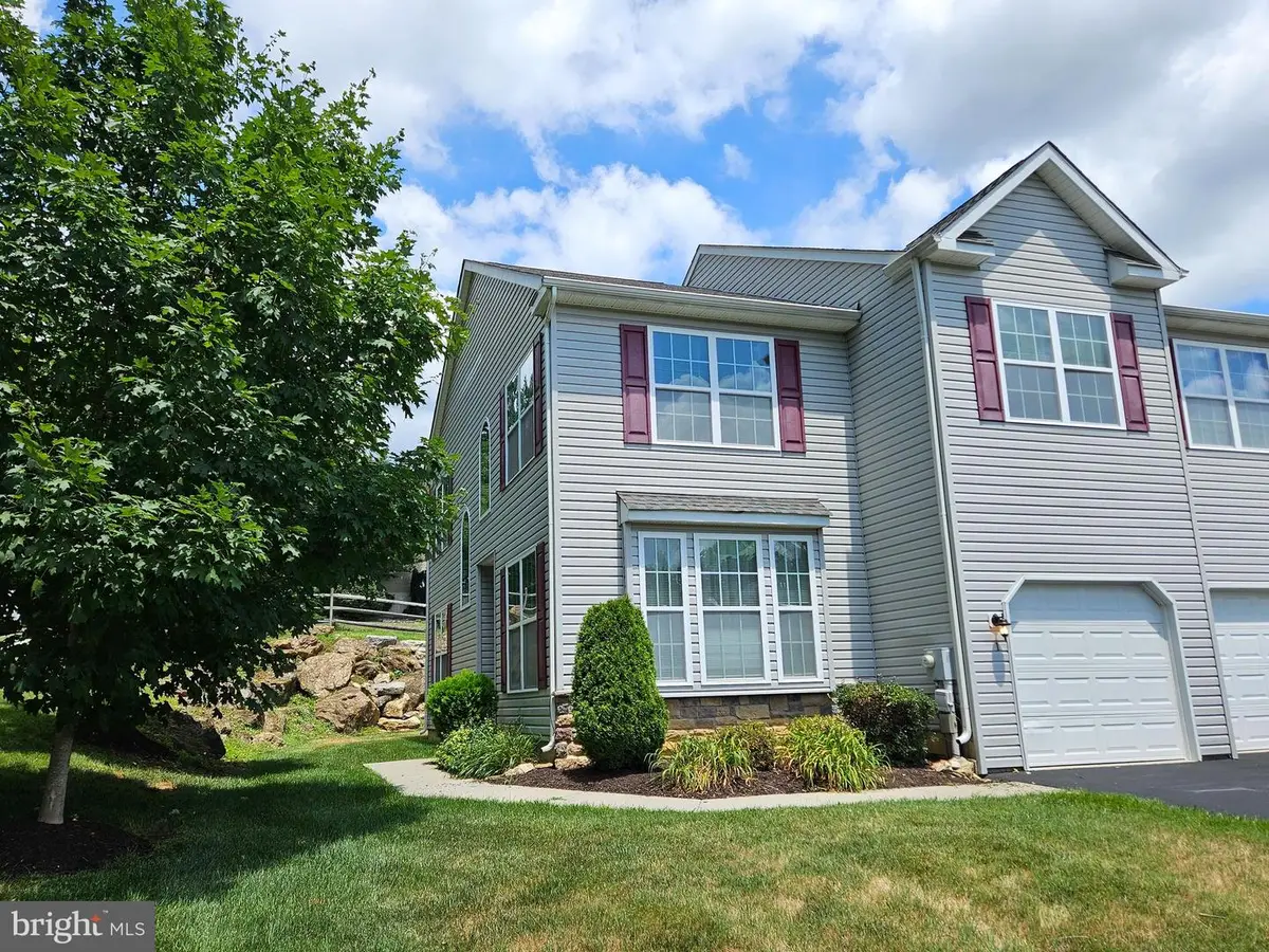 1 Emily Ct, Reading, PA 19606 - #1