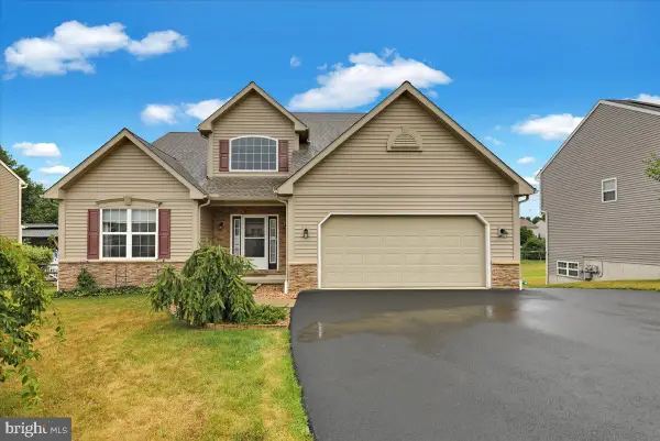 640 Ebersole Rd, READING, PA 19605