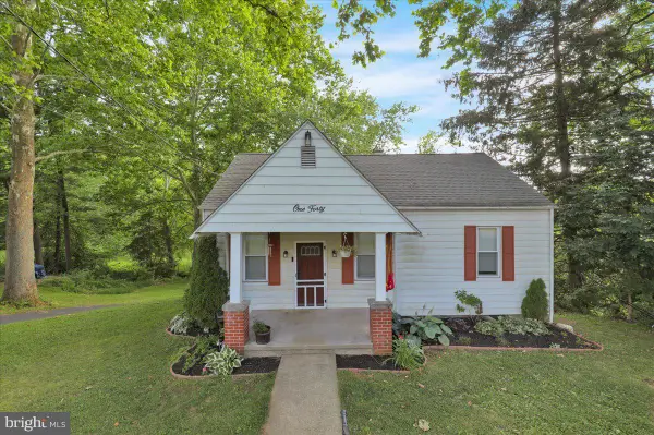 140 Pennwyn Pl, READING, PA 19607