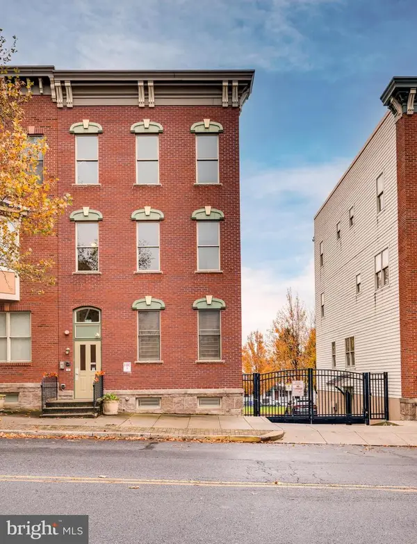1016-a Penn St, READING, PA 19602