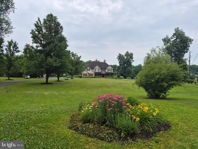 137 Lakeview Rd, Bernville, PA 19506 - #2