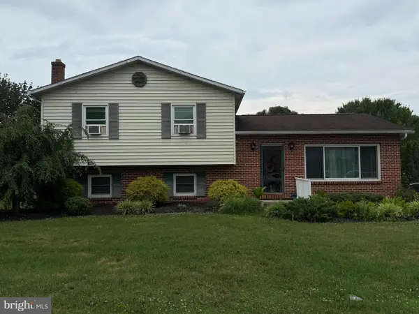 56 Wingert Rd, WYOMISSING, PA 19610