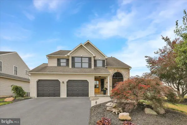 112 Running Creek Dr, READING, PA 19608