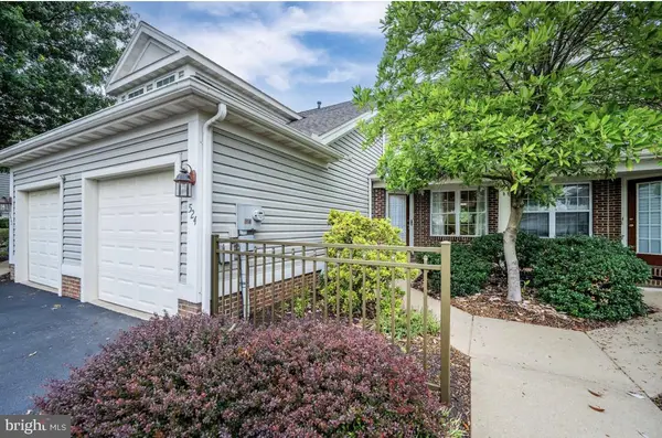 524 Oak Hill Ln, WYOMISSING, PA 19610