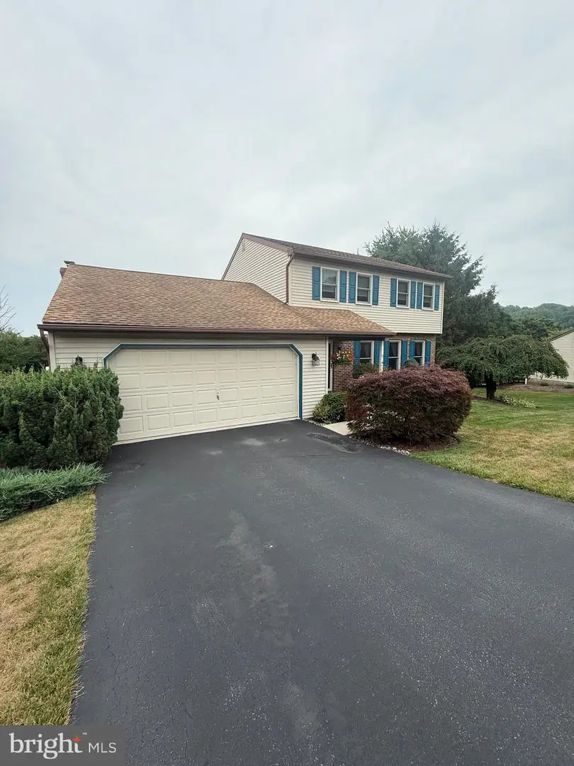19 Sage Dr, Reading, PA 19608 - #2