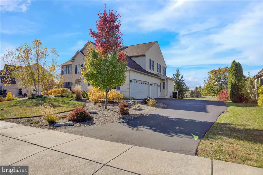 3364 Harwood Ln, Reading, PA 19608 - #3