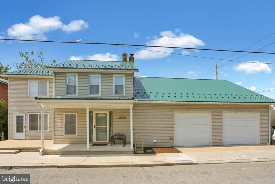 4 S Main St, Bernville, PA 19506 - #2