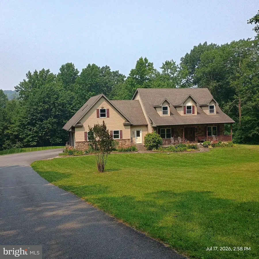 425 Swamp Rd, Morgantown, PA 19543 - #2