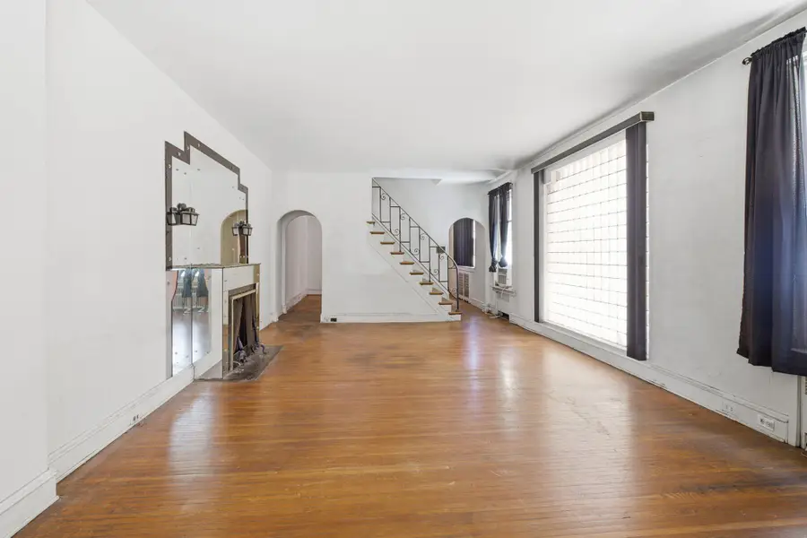 117 W Douglass St, Reading, PA 19601 - #3