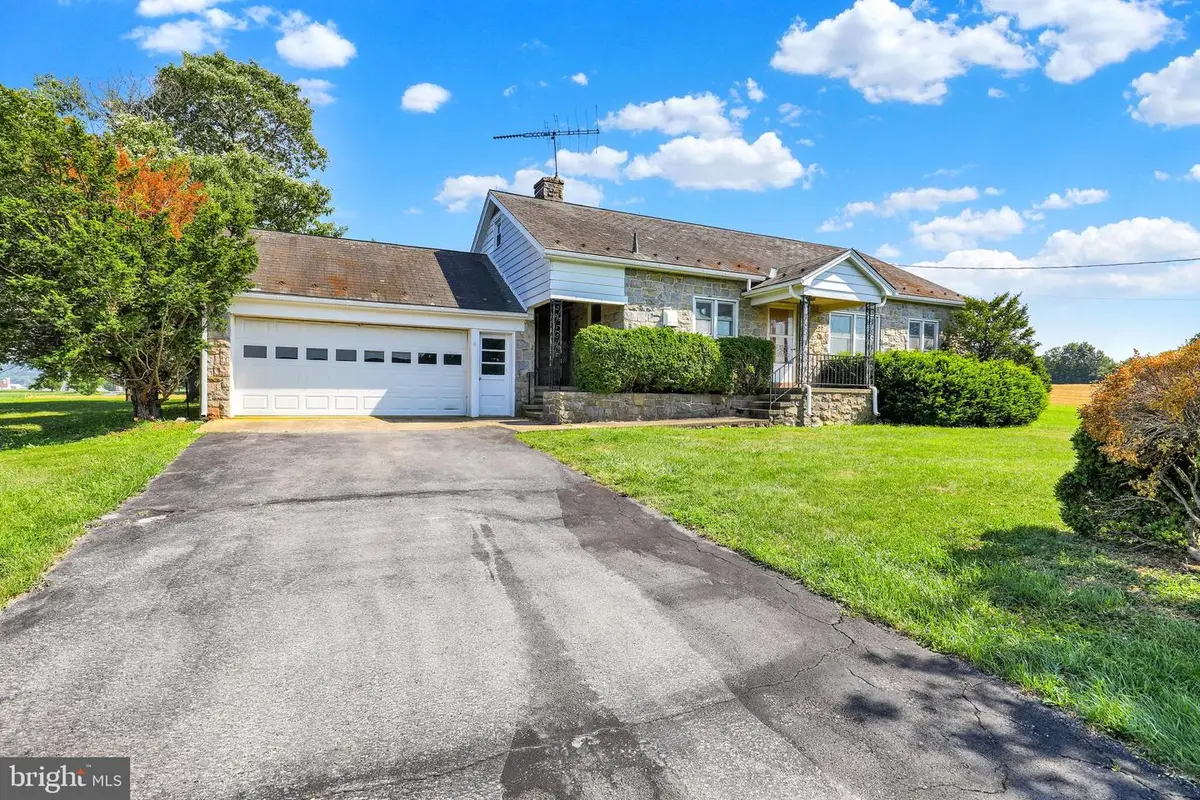 8893 Allentown Pike, Fleetwood, PA 19522 - #1