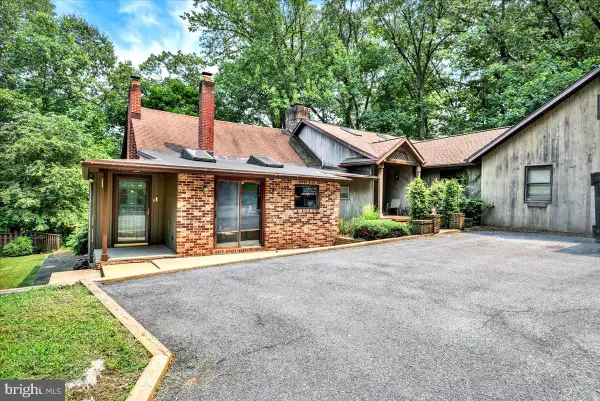 126 W Neversink Rd, READING, PA 19606