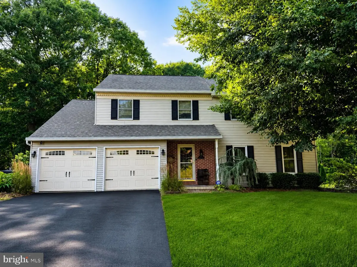 237 New Castle Dr, Reading, PA 19607 - #1