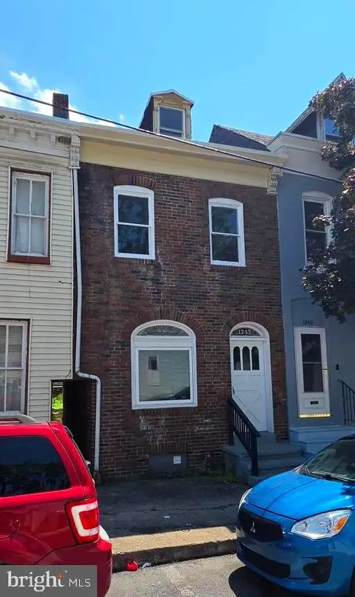 1242 Muhlenberg St, Reading, PA 19602 - #2