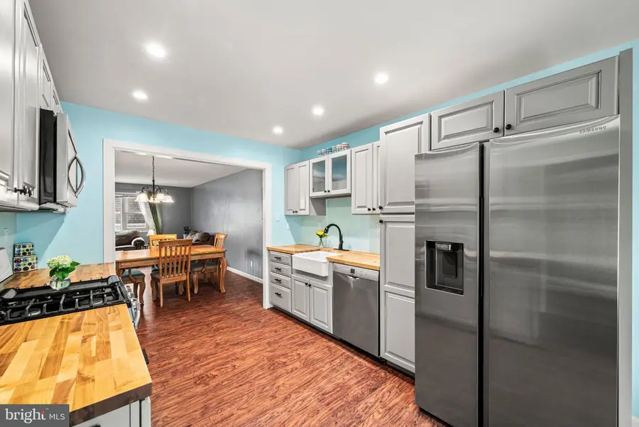 1 Maplewood Ct, Douglassville, PA 19518 - #3