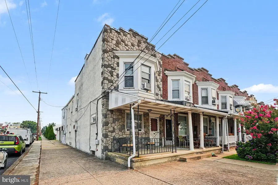 229 Upland Ave, Reading, PA 19611 - #3