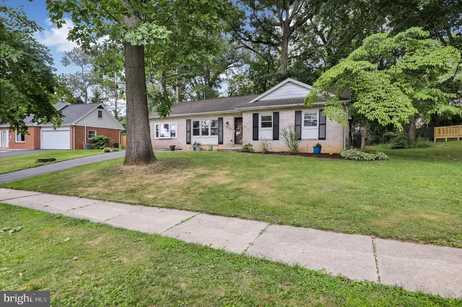 38 Cedarwood Rd, Reading, PA 19610 - #2