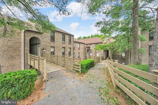 2-b Fairway Rd, READING, PA 19607