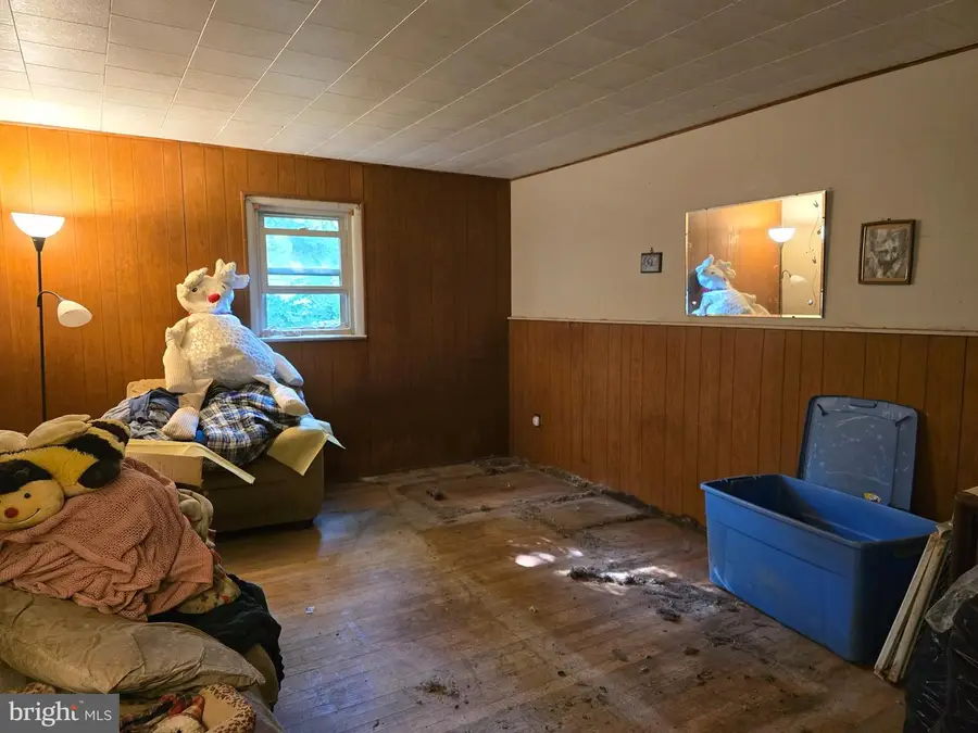 1021 Possum Ln, Leesport, PA 19533 - #3