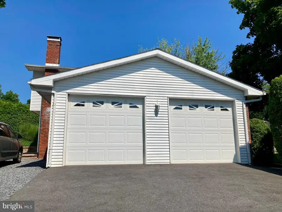 737 Girard Ave, Hamburg, PA 19526 - #3