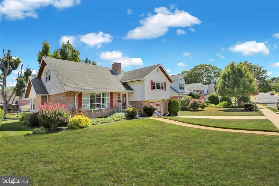 805 Jerome Pl, West Lawn, PA 19609 - #2