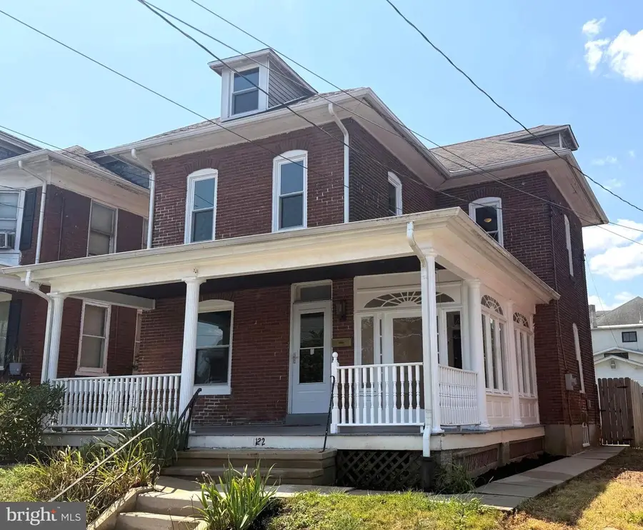 122 Arlington St, Reading, PA 19611 - #2
