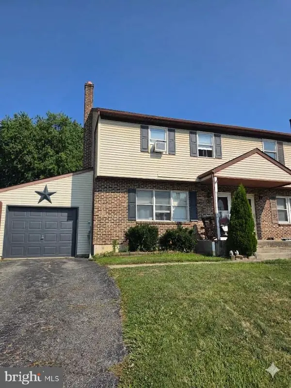 403 Grant Ave, LEESPORT, PA 19533