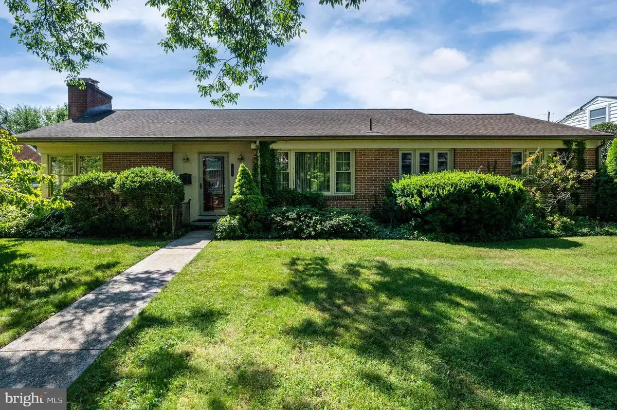 1618 Garfield Ave, Reading, PA 19610 - #1