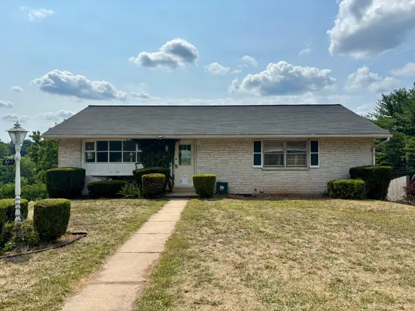 328 Ashley Dr, READING, PA 19607