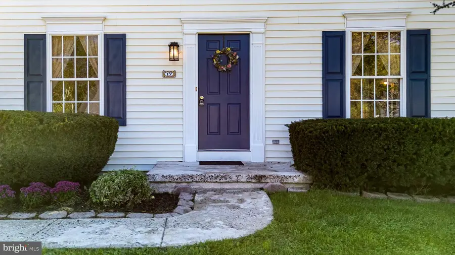 17 Quarry View Dr, Morgantown, PA 19543 - #2