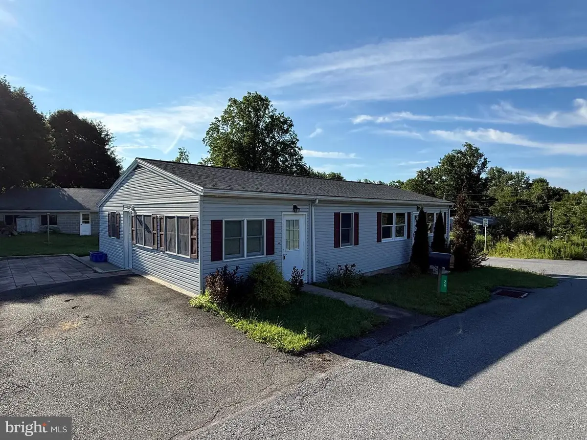 29 Elm Ave, Temple, PA 19560 - #1