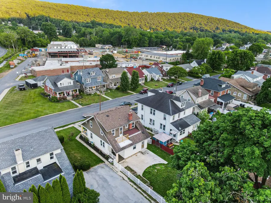 4 Myrtle Ave, Reading, PA 19606 - #2