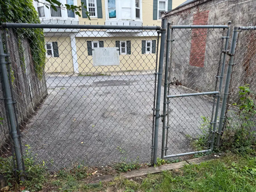 1110 Franklin St, Reading, PA 19602 - #3