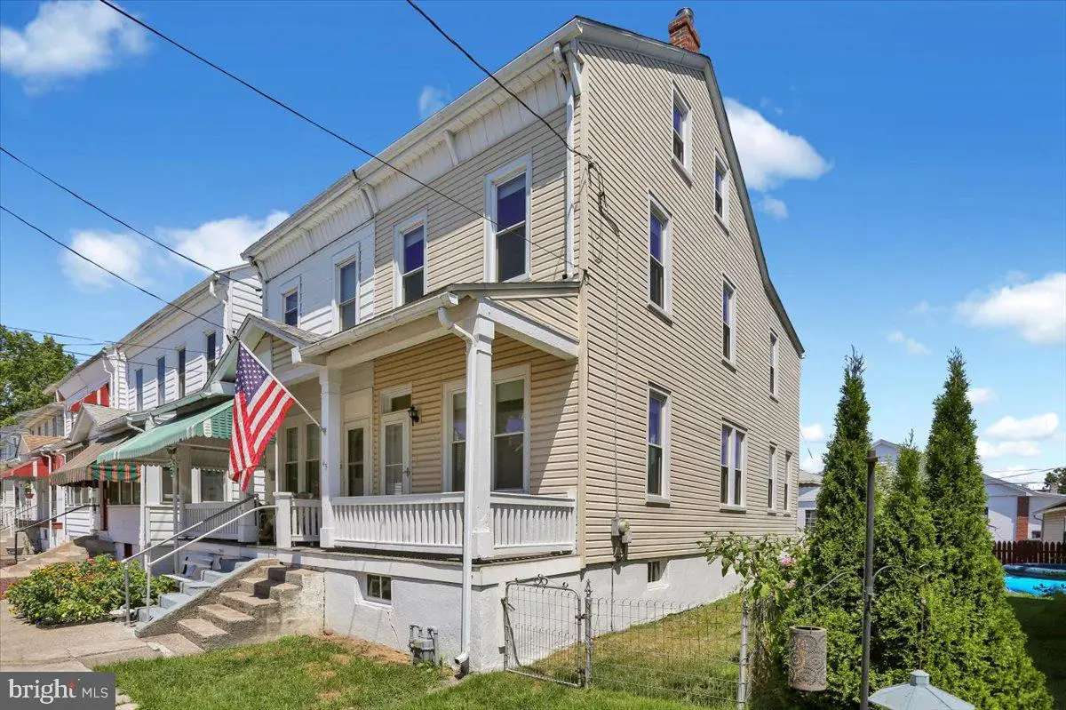 46 N 2nd St, Hamburg, PA 19526 - #1