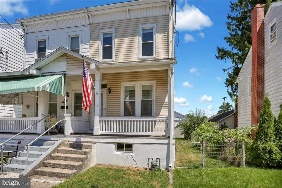 46 N 2nd St, Hamburg, PA 19526 - #2