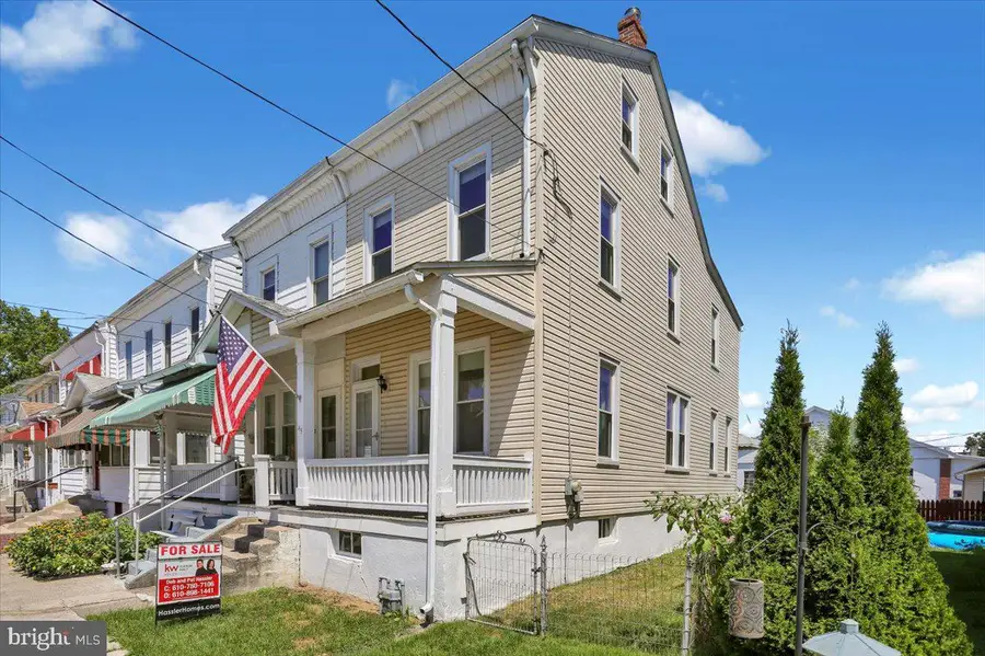 46 N 2nd St, Hamburg, PA 19526 - #3