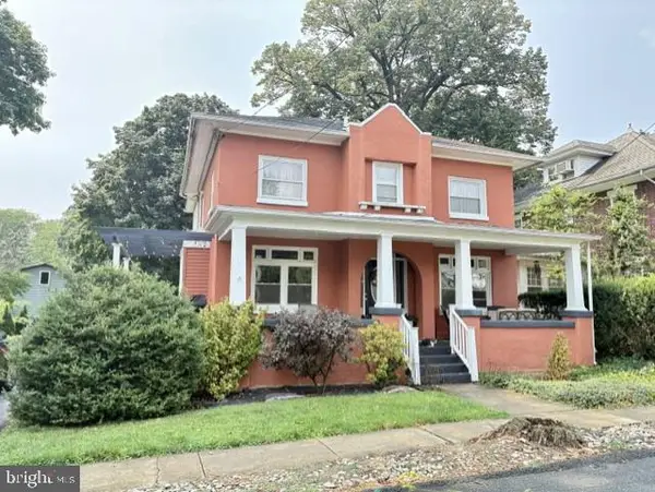 36 Laird St, READING, PA 19609