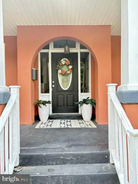 36 Laird St, Reading, PA 19609 - #2