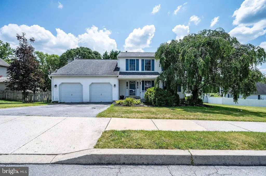 114 Eagles Ln, Reading, PA 19608 - #1