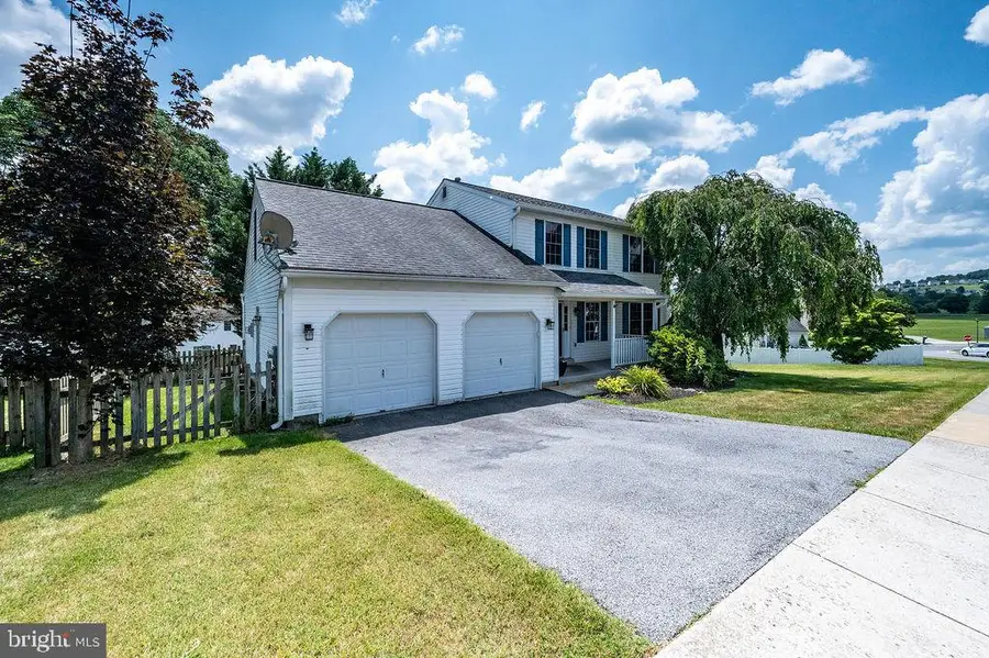 114 Eagles Ln, Reading, PA 19608 - #2