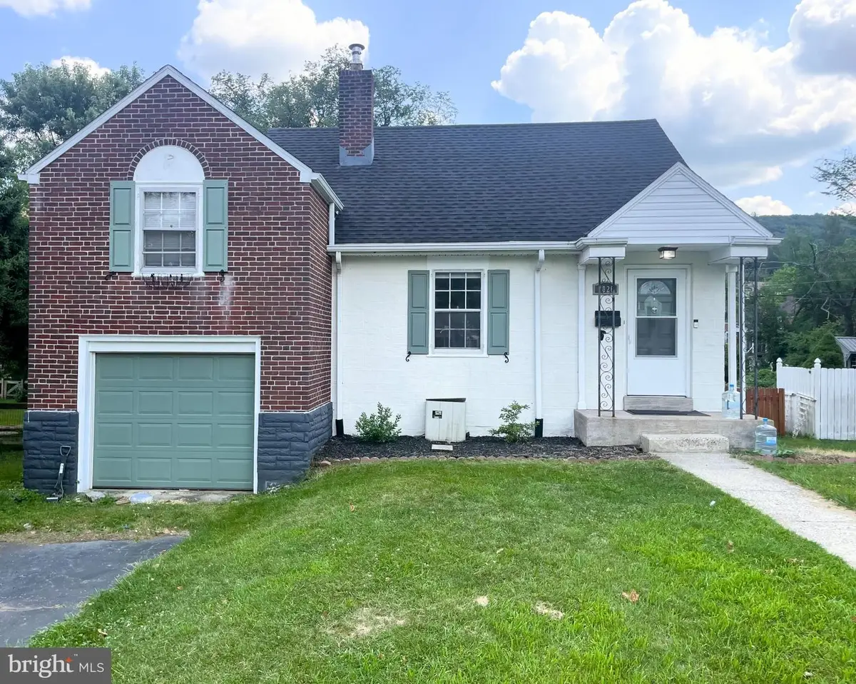 2826 Filbert Ave, Reading, PA 19606 - #1