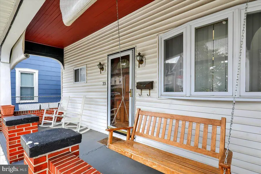 33 N Richmond St, Fleetwood, PA 19522 - #3