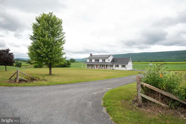 39 Mountain Rd, KEMPTON, PA 19529